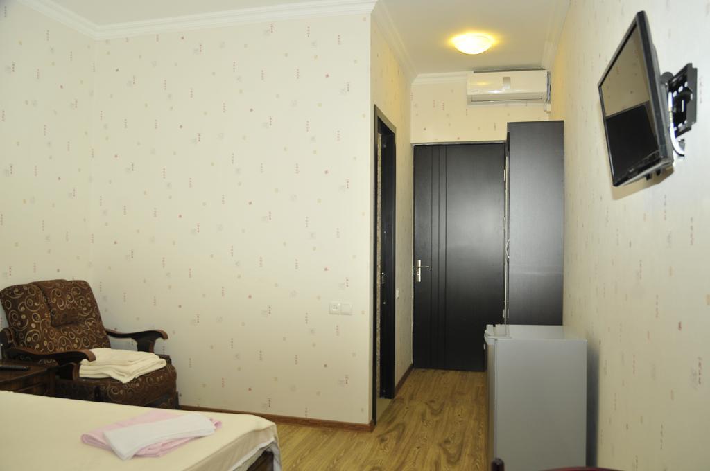 Alma-Ata Hotel Borjomi Exteriör bild