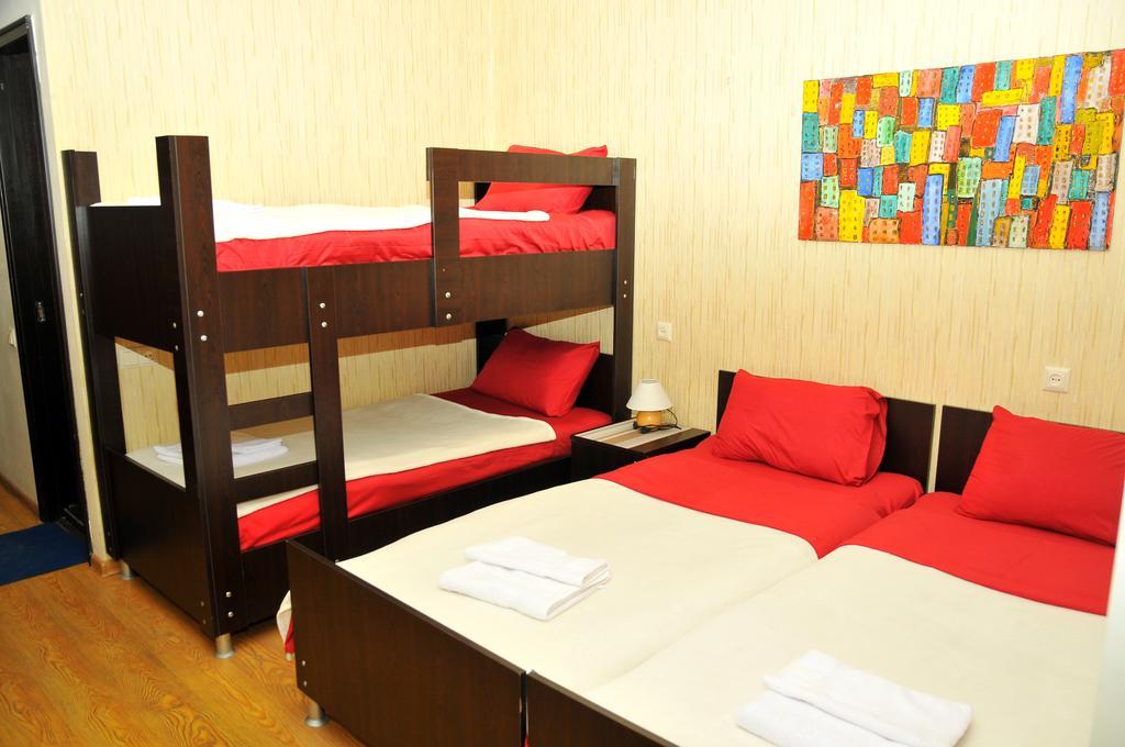 Alma-Ata Hotel Borjomi Rum bild