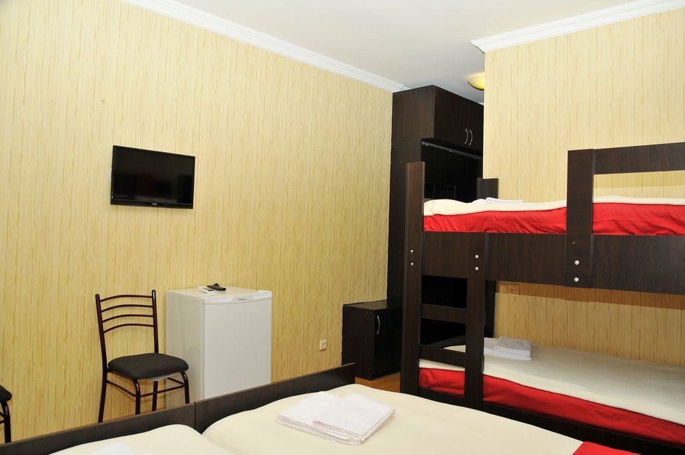 Alma-Ata Hotel Borjomi Exteriör bild