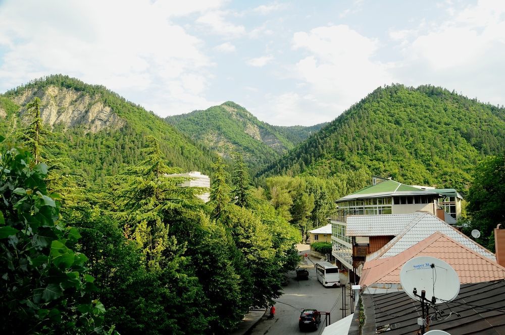 Alma-Ata Hotel Borjomi Exteriör bild