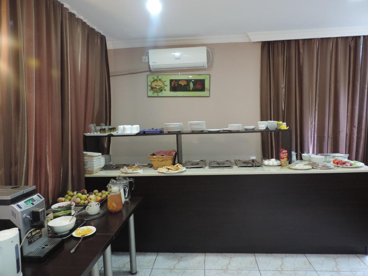 Alma-Ata Hotel Borjomi Exteriör bild